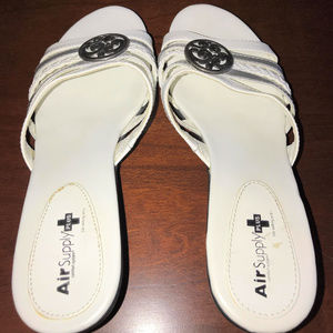 Air Supply Plus White/Silver Sandals